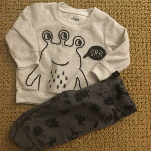 Sweatshirt bundle - Picture 3 of 4